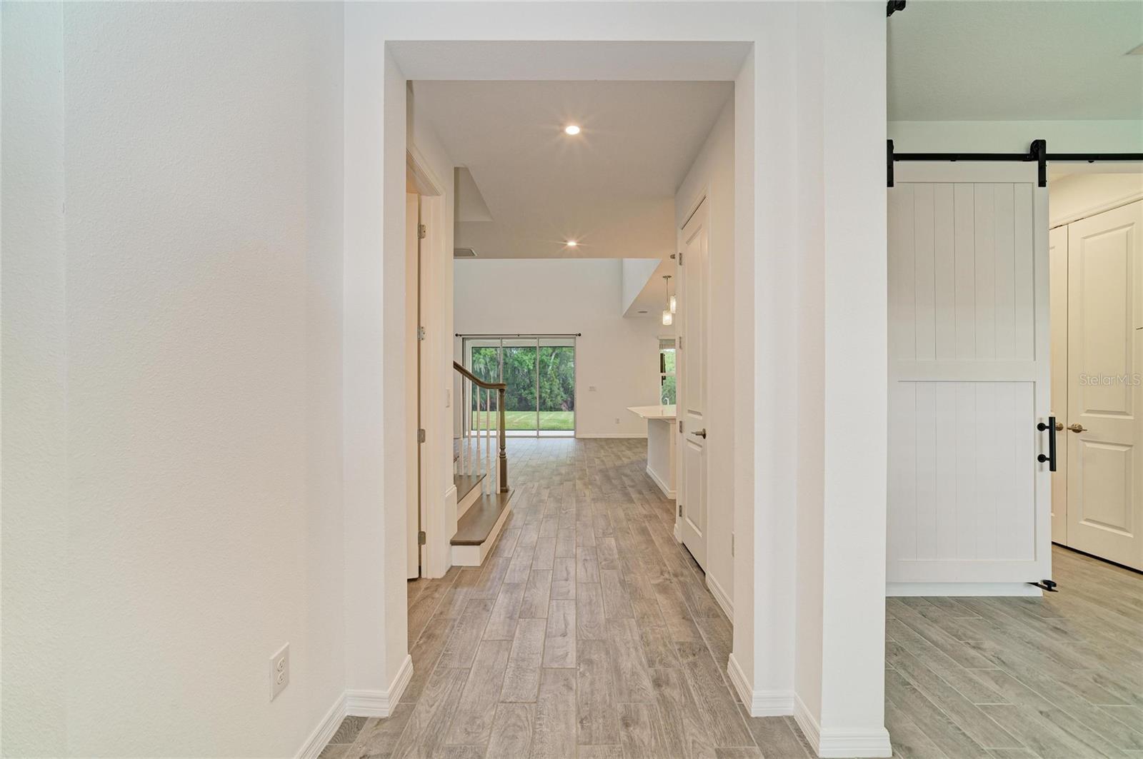 6332 Laurelcrest Gln Property Photo 7