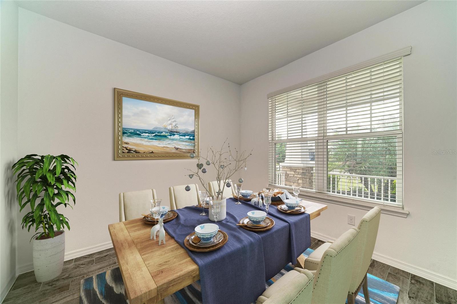 6332 Laurelcrest Gln Property Photo 9