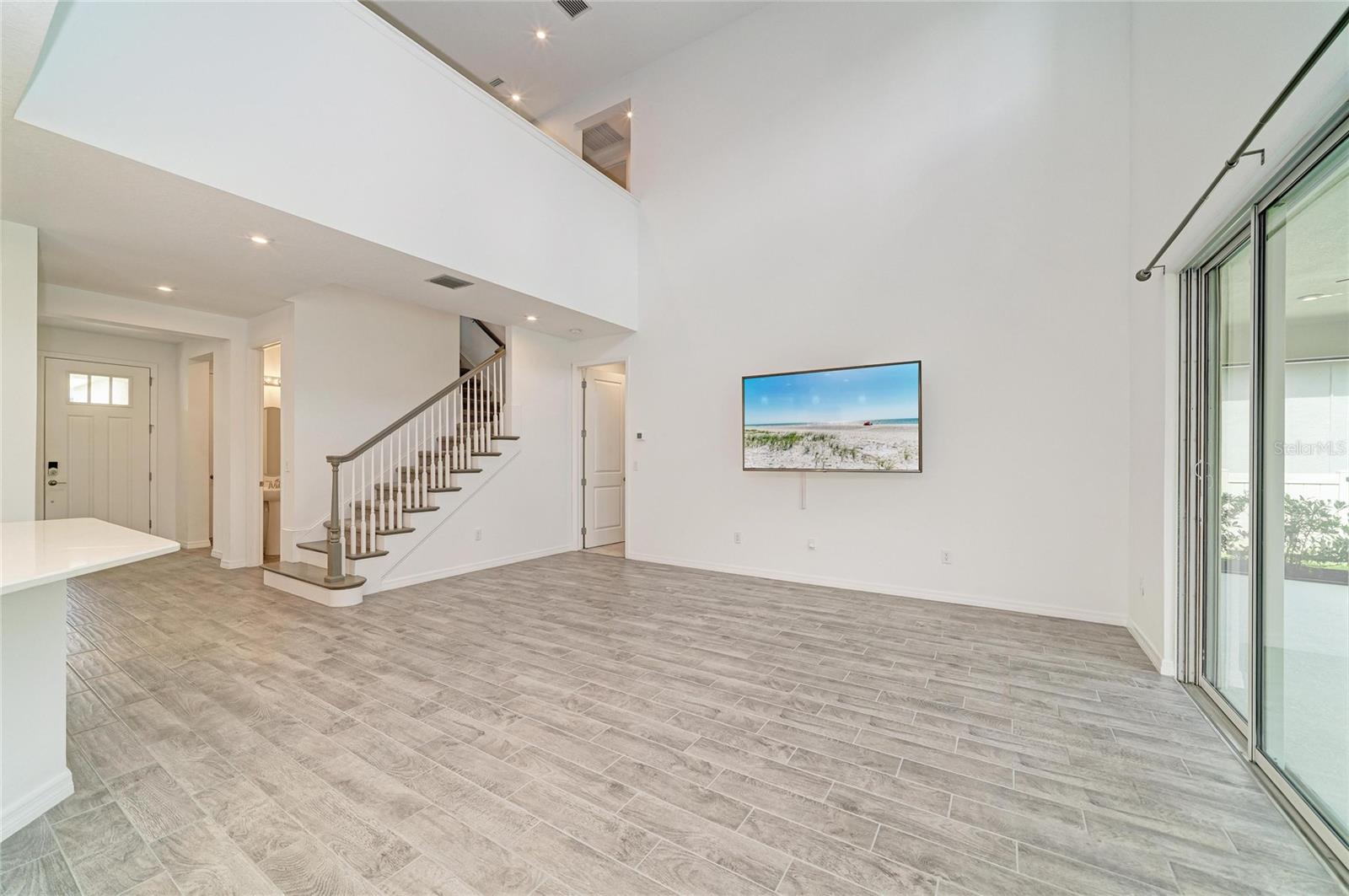 6332 Laurelcrest Gln Property Photo 14