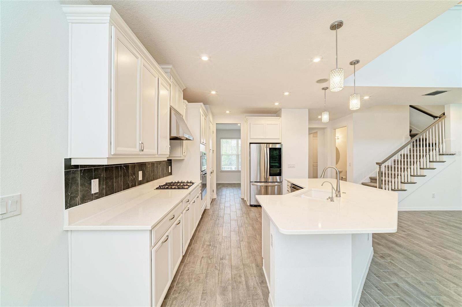 6332 Laurelcrest Gln Property Photo 19
