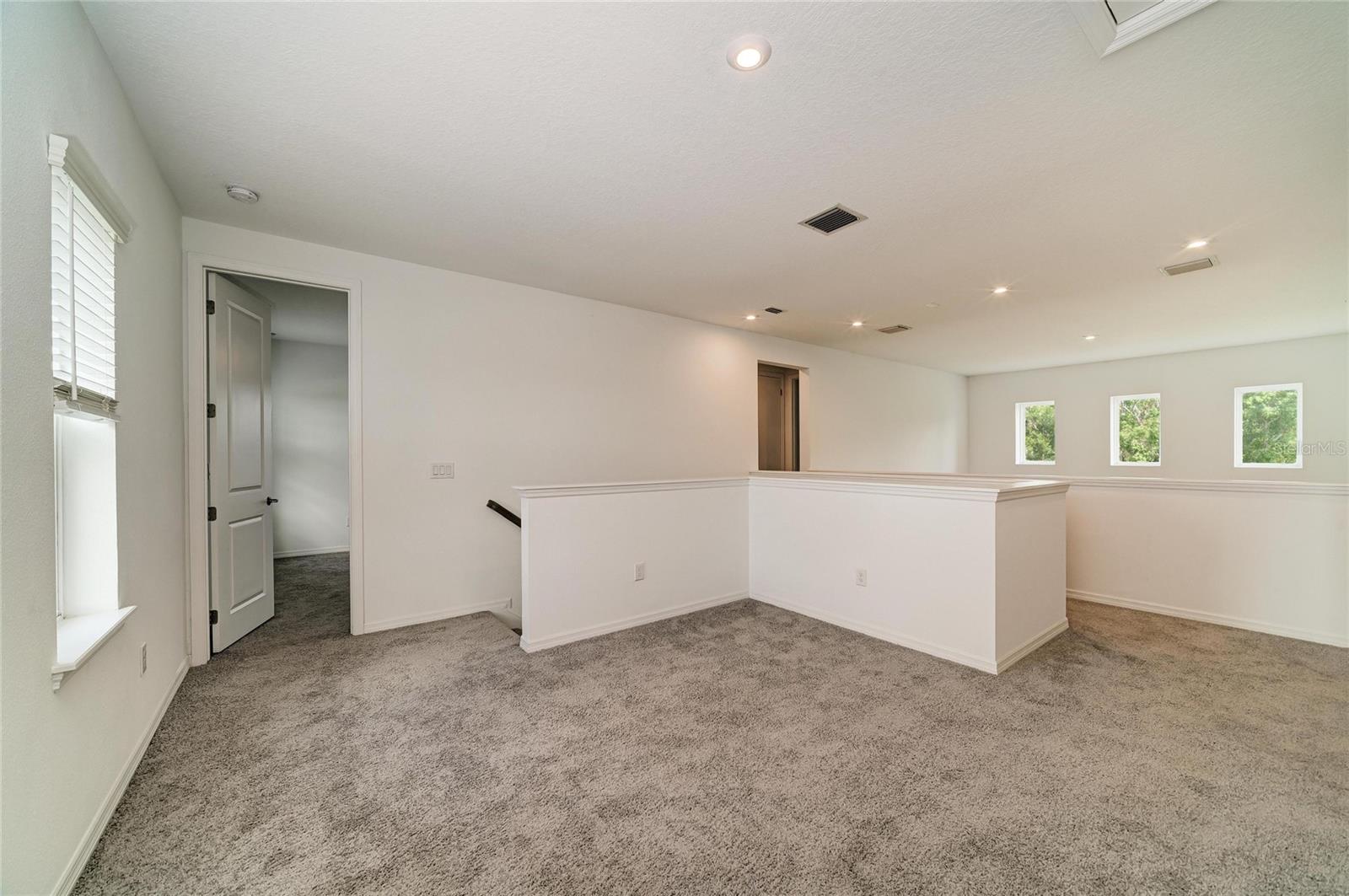 6332 Laurelcrest Gln Property Photo 36