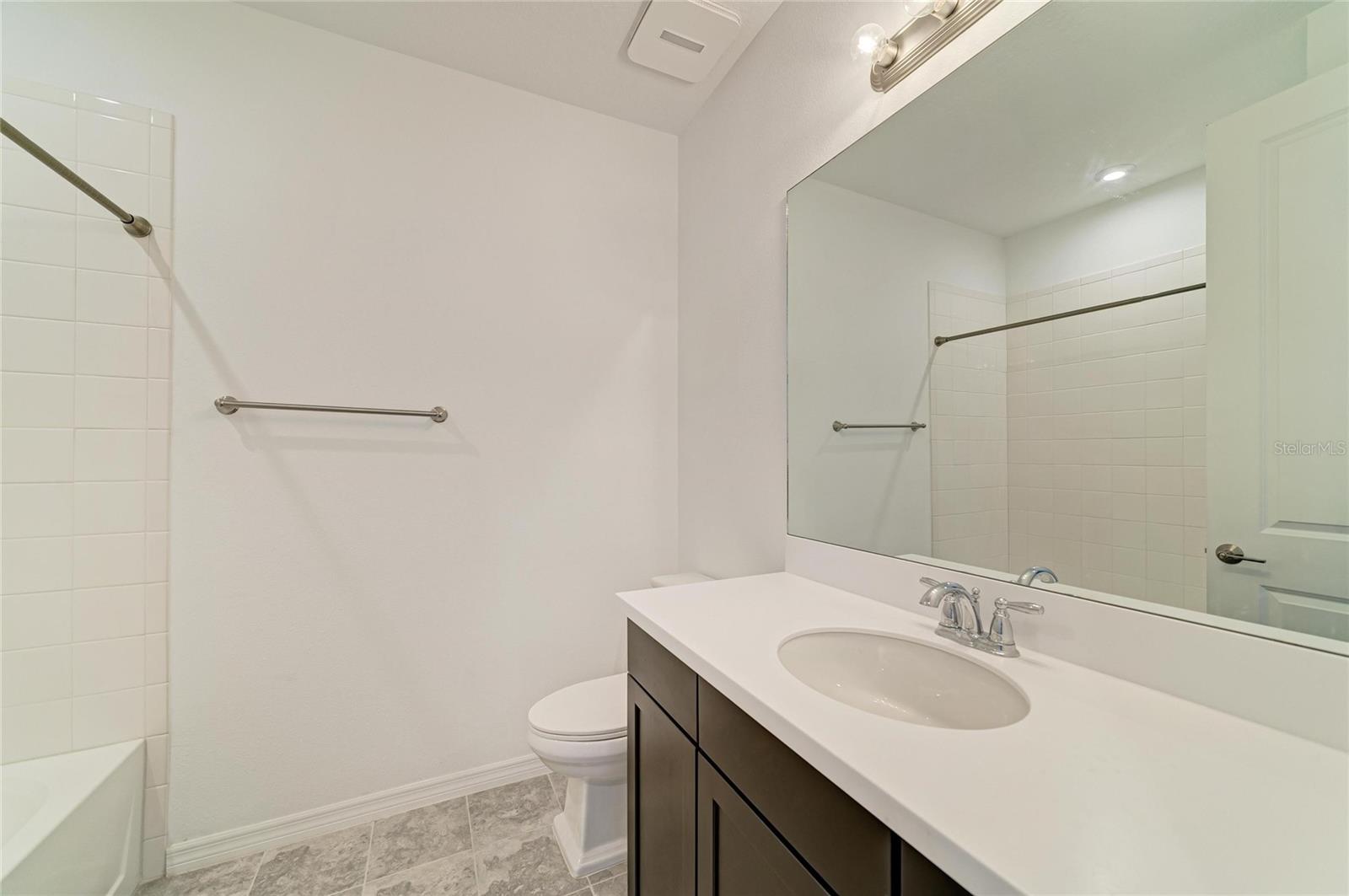 6332 Laurelcrest Gln Property Photo 40