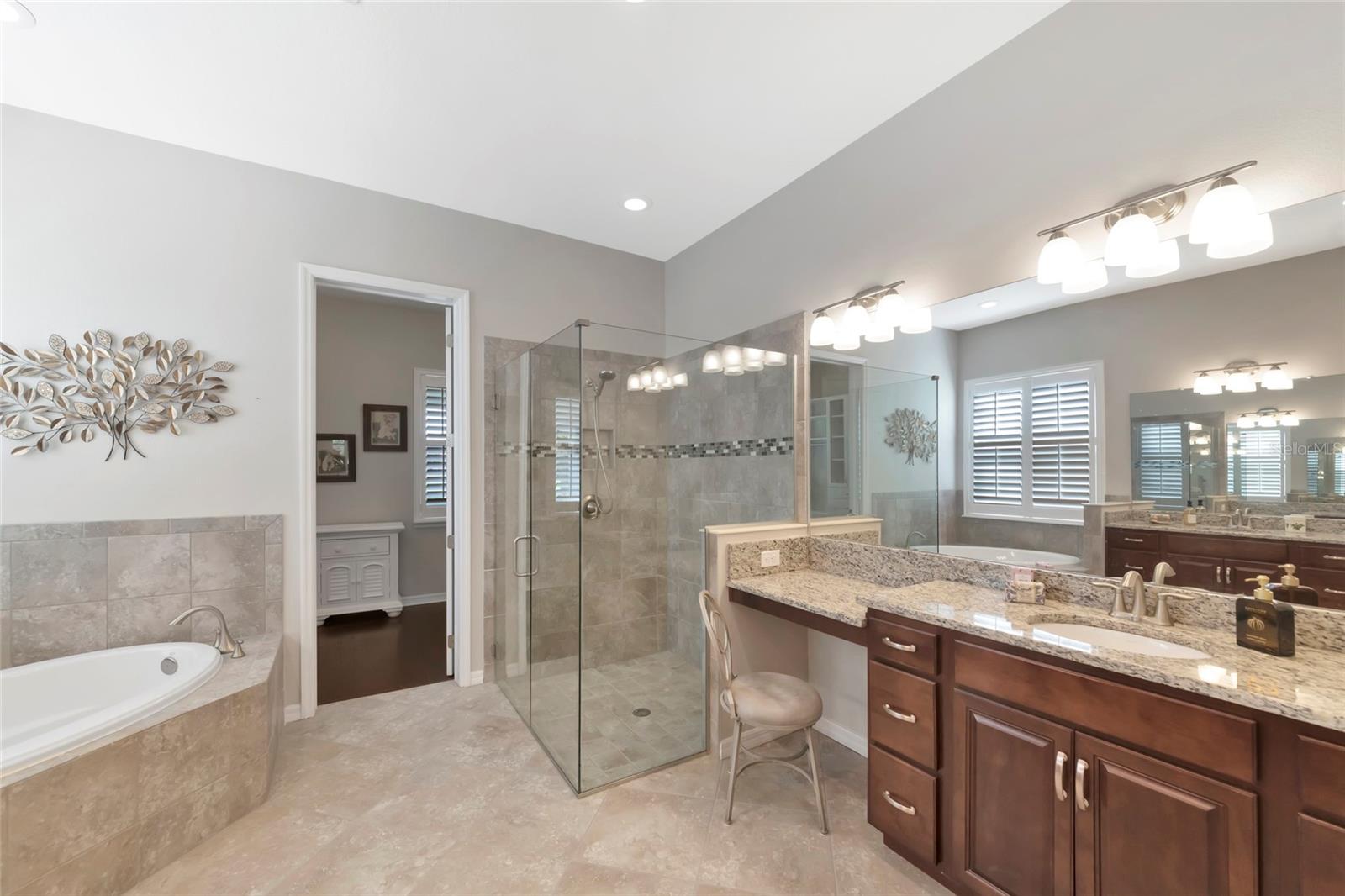 16607 2nd Ave E Property Photo 8