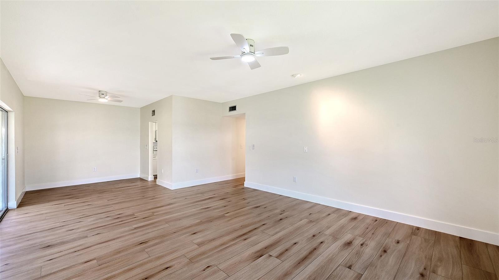 5911 Tidewood Ave #3 Property Photo 4