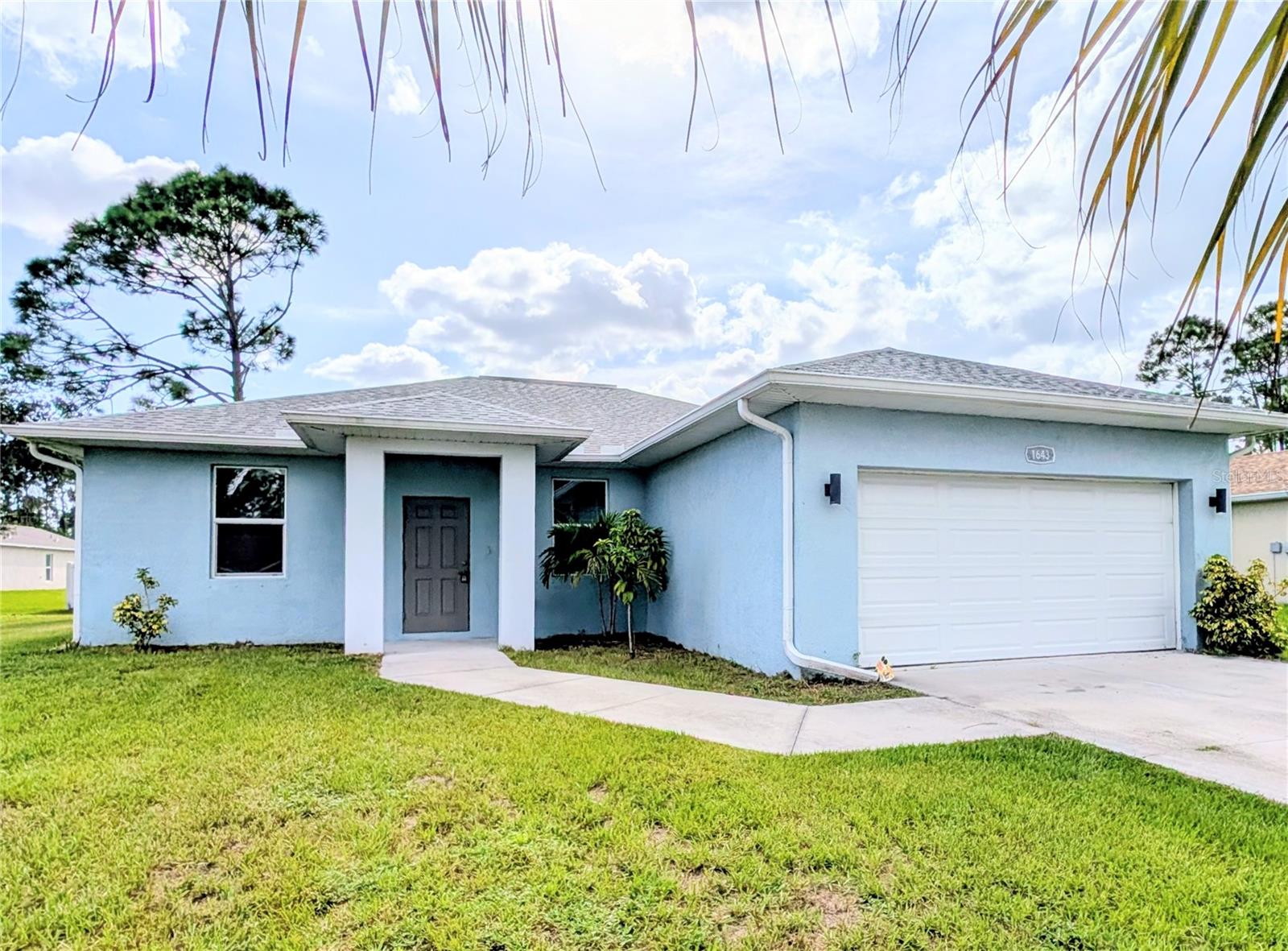 1643 JEANNIN DR Property Photo 1