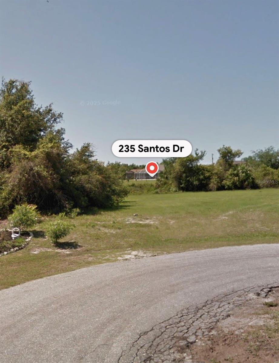 235 Santos Dr Property Photo 4