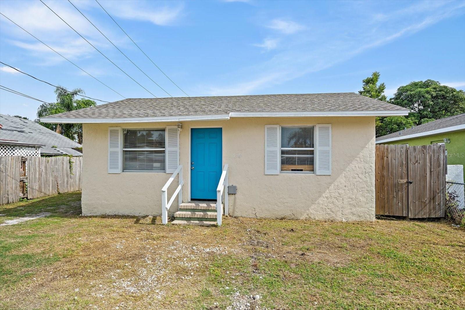 516 29th St E Property Photo 1