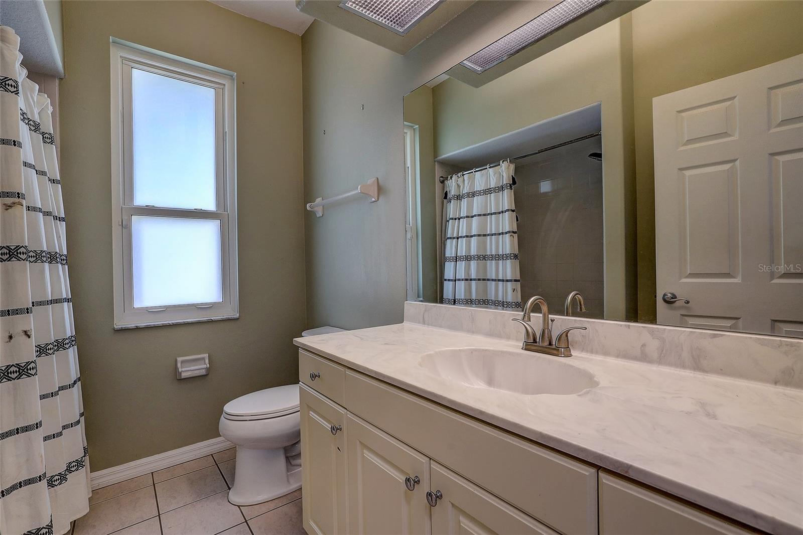 143 Mill Run E Property Photo 35