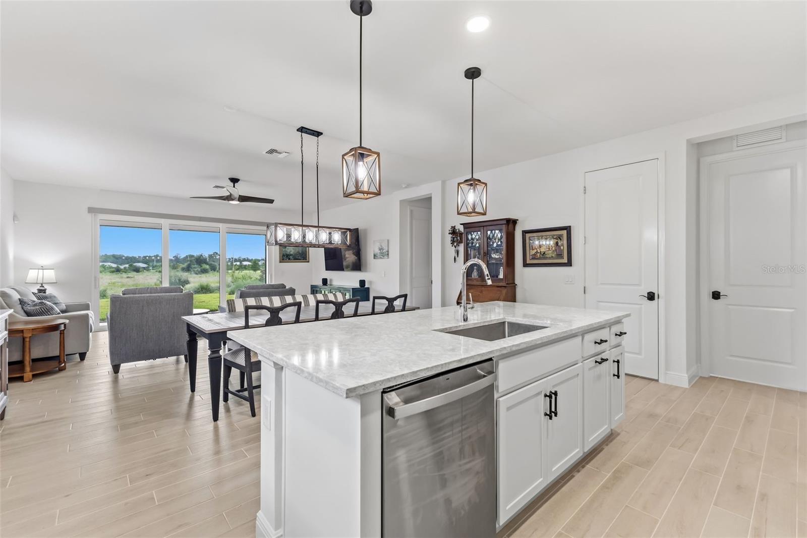1003 Waterline Ct Property Photo 15