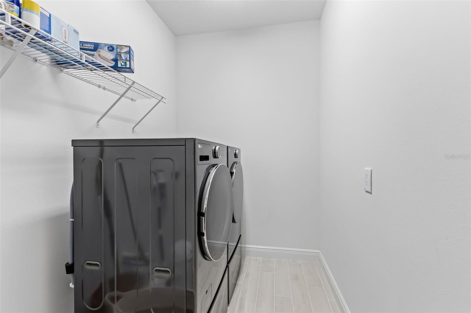 1003 Waterline Ct Property Photo 23