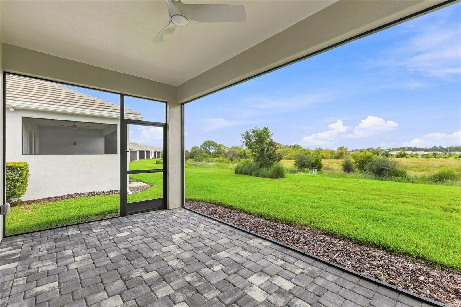 1003 Waterline Ct Property Photo 24
