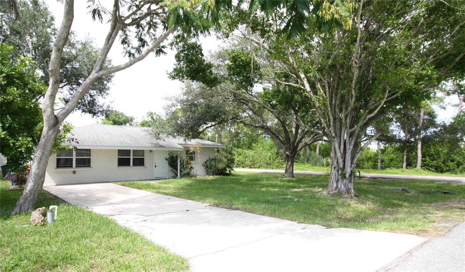 3331 YORKTOWN ST Property Photo 1