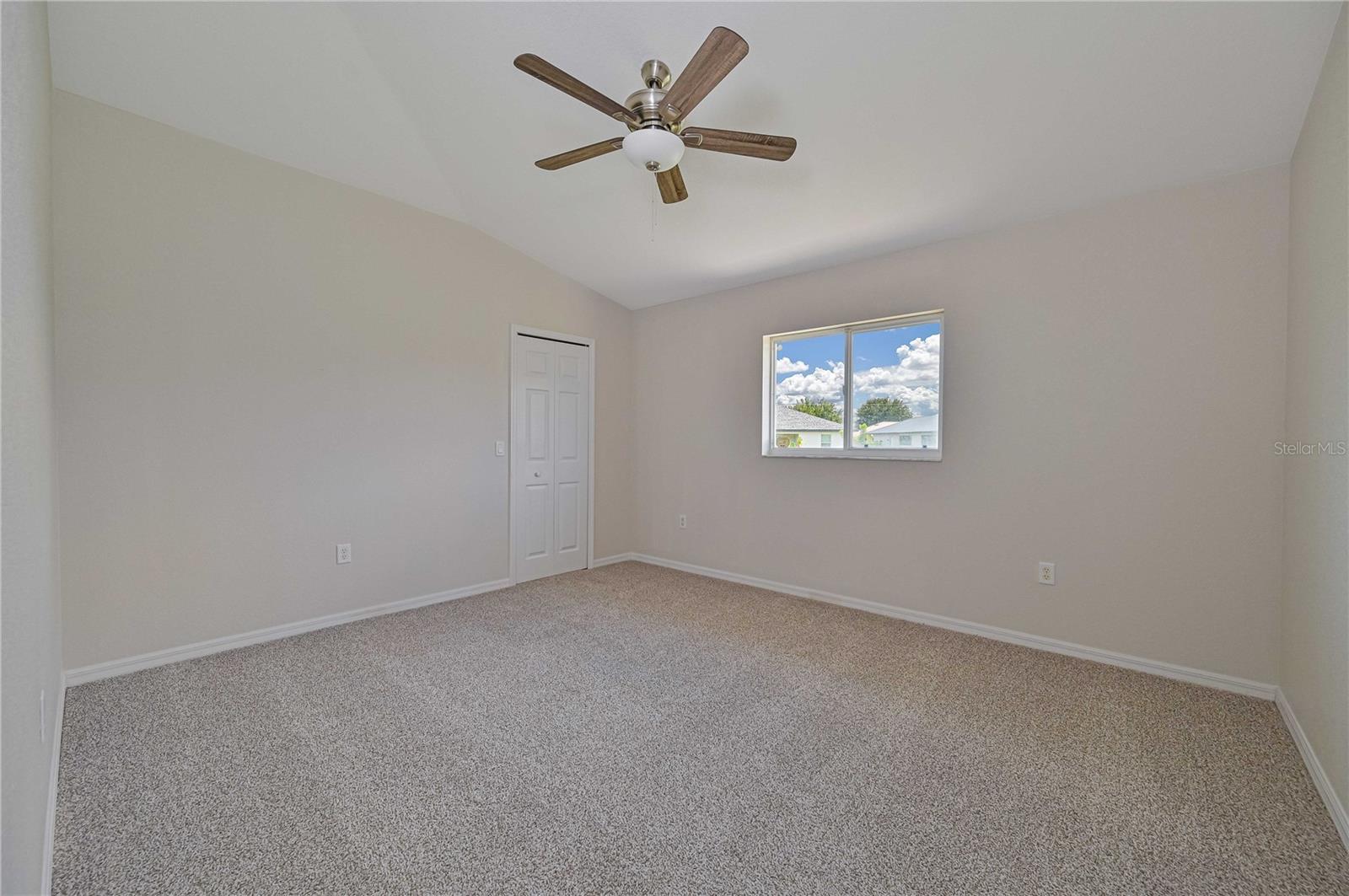 27334 Oruro Dr Property Photo 16
