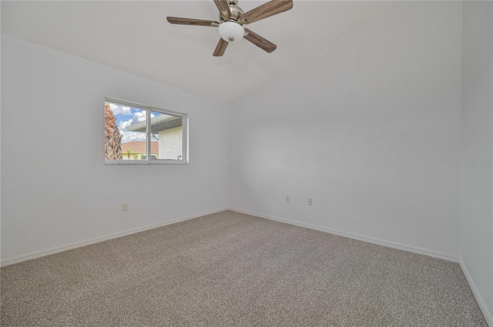 27334 Oruro Dr Property Photo 25