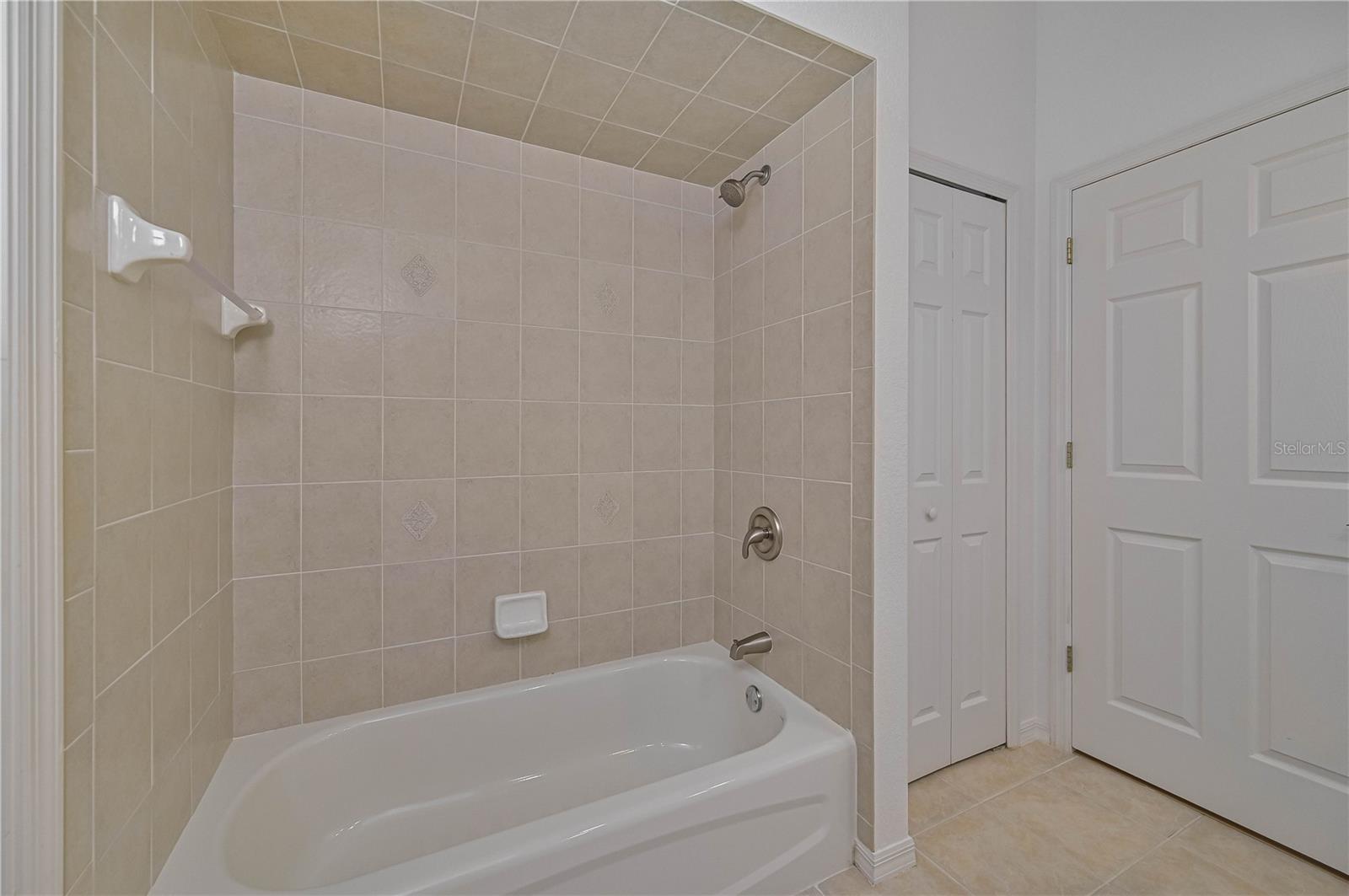 27334 Oruro Dr Property Photo 33