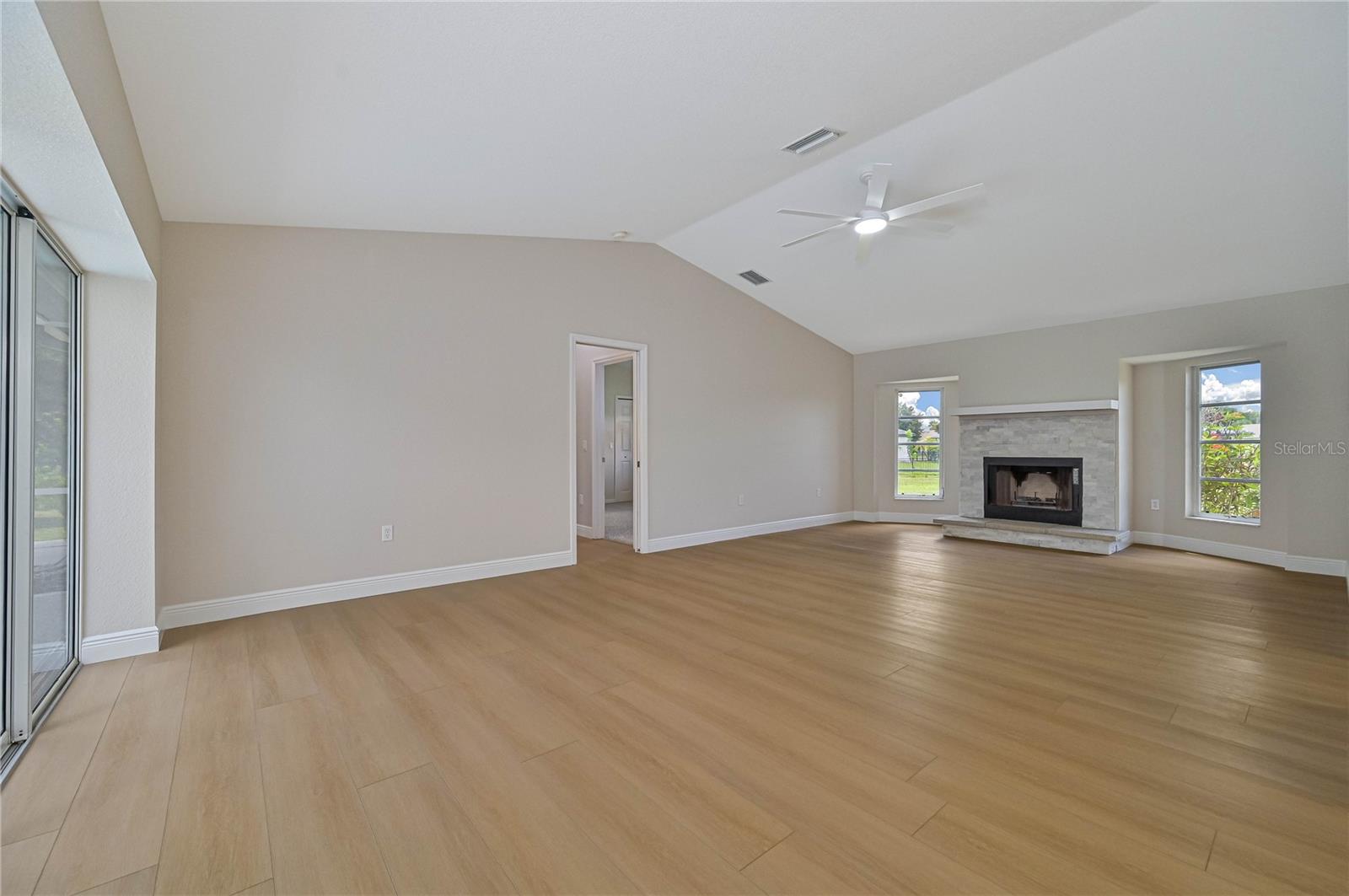 27334 Oruro Dr Property Photo 35