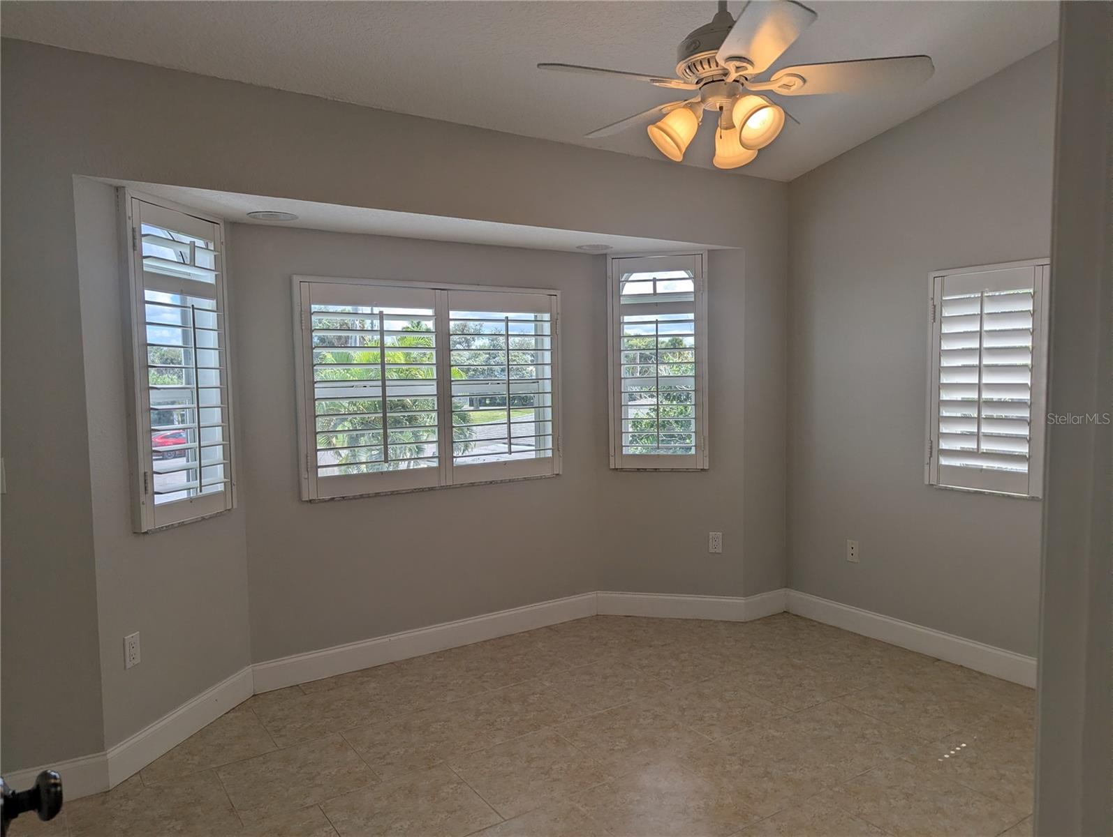 1167 Exeter Cir Property Photo 16