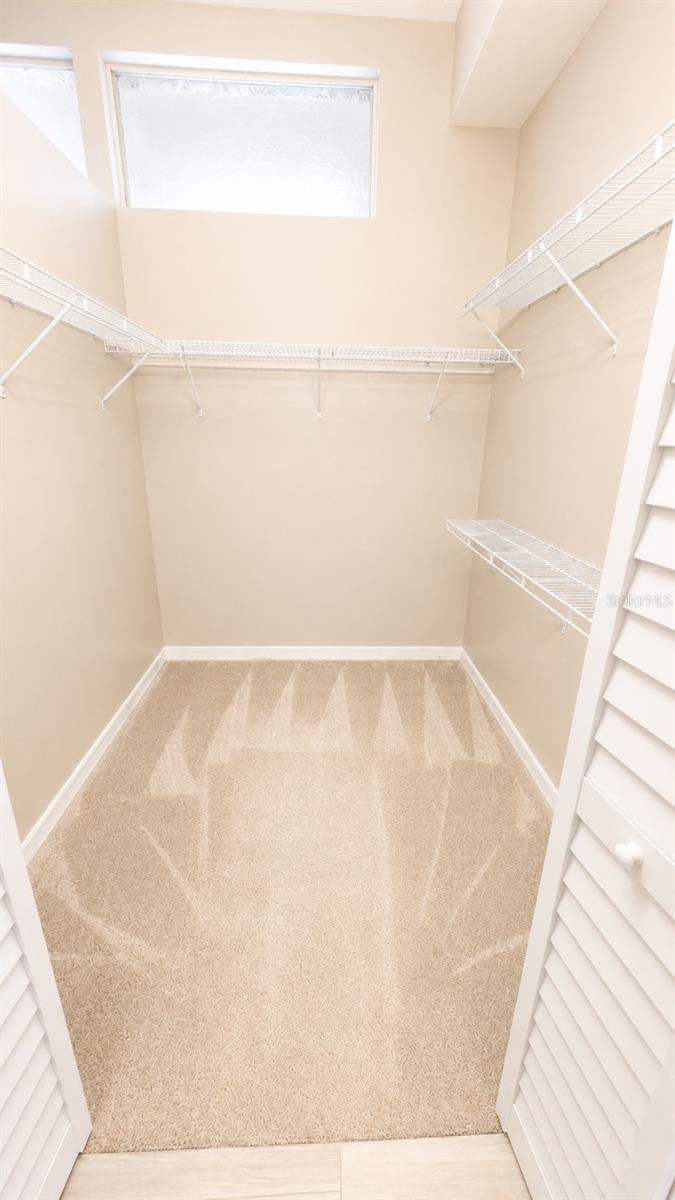 4096 Lyndhurst Ct Property Photo 17