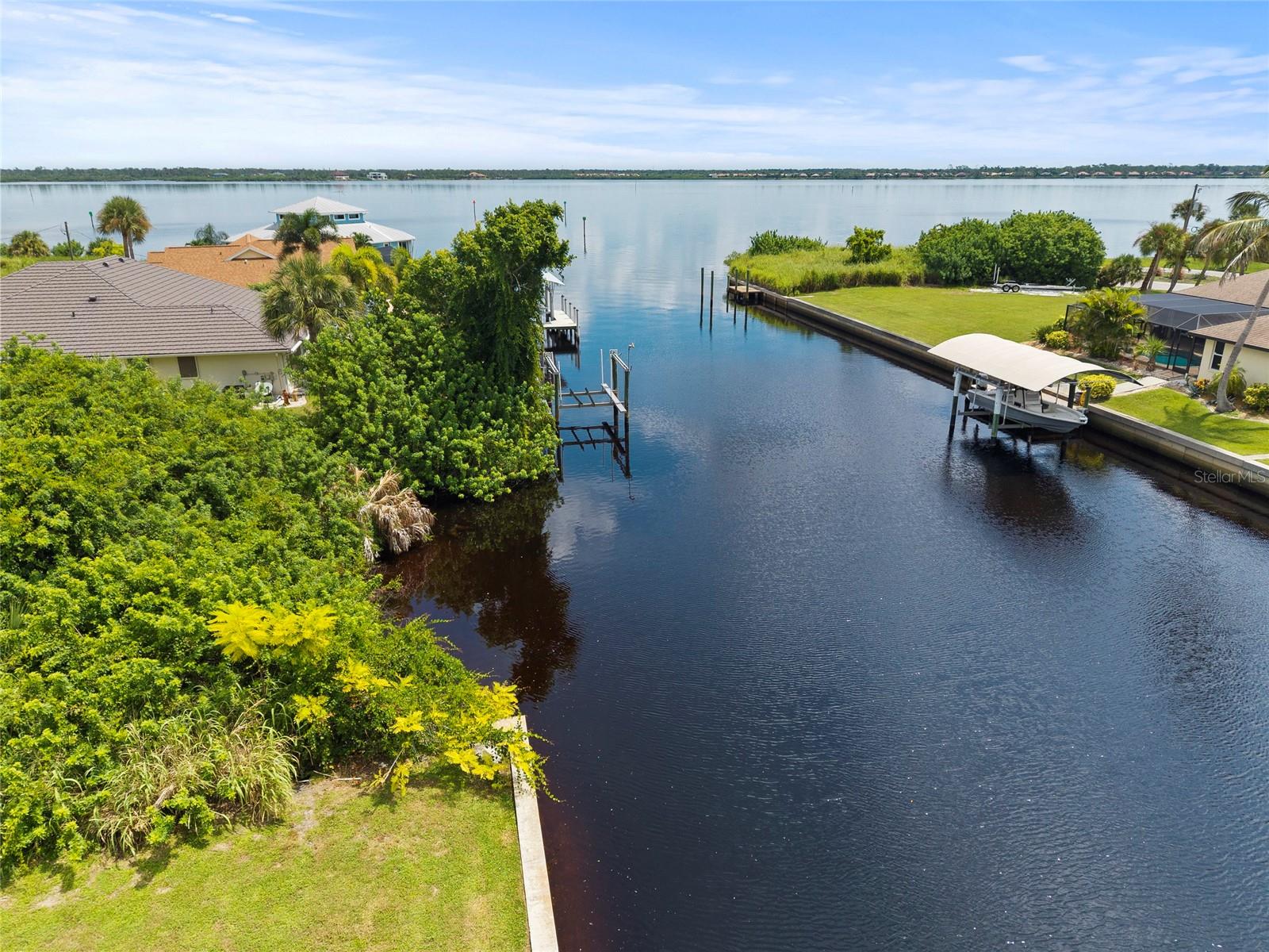 2434 Herron Ter Property Photo 4