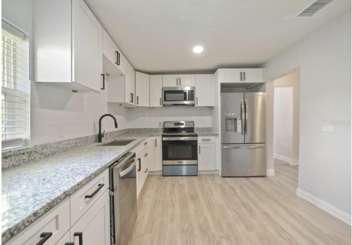204 Garden Ave Property Photo 6