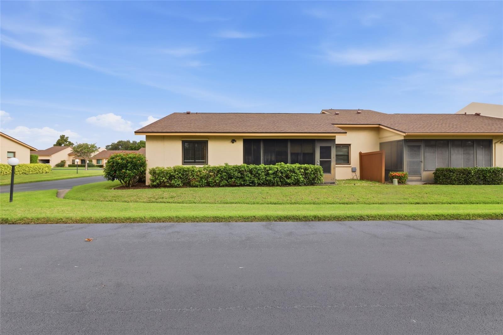 3191 Glen Elyn Blvd #4 Property Photo 3
