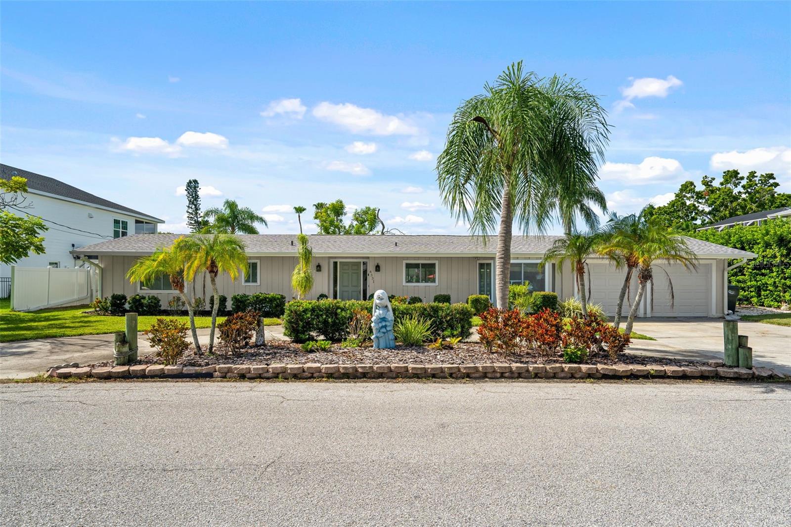 4331 Pompano Ln Property Photo 2