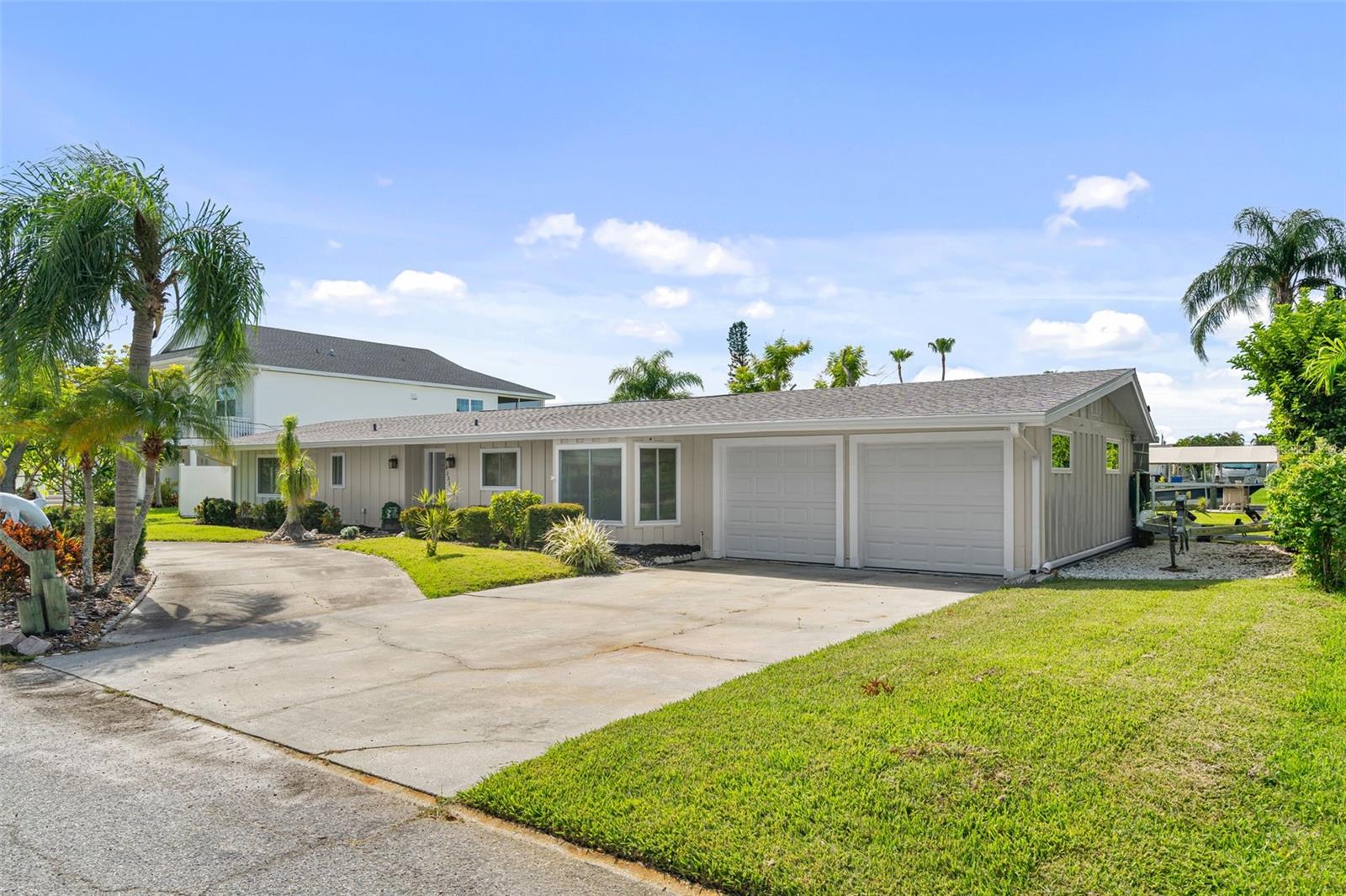 4331 Pompano Ln Property Photo 3