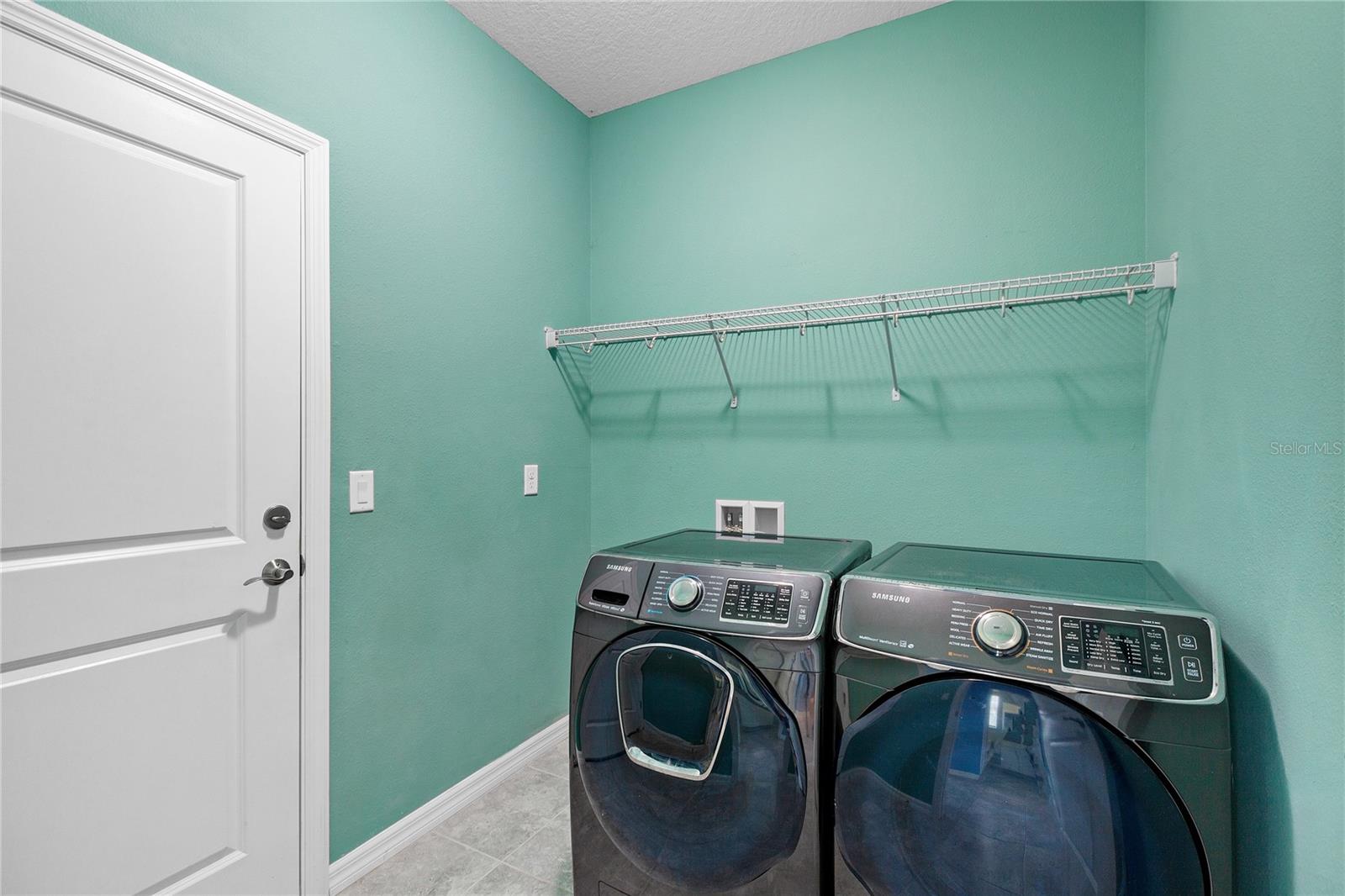 8561 Whispering St Property Photo 25