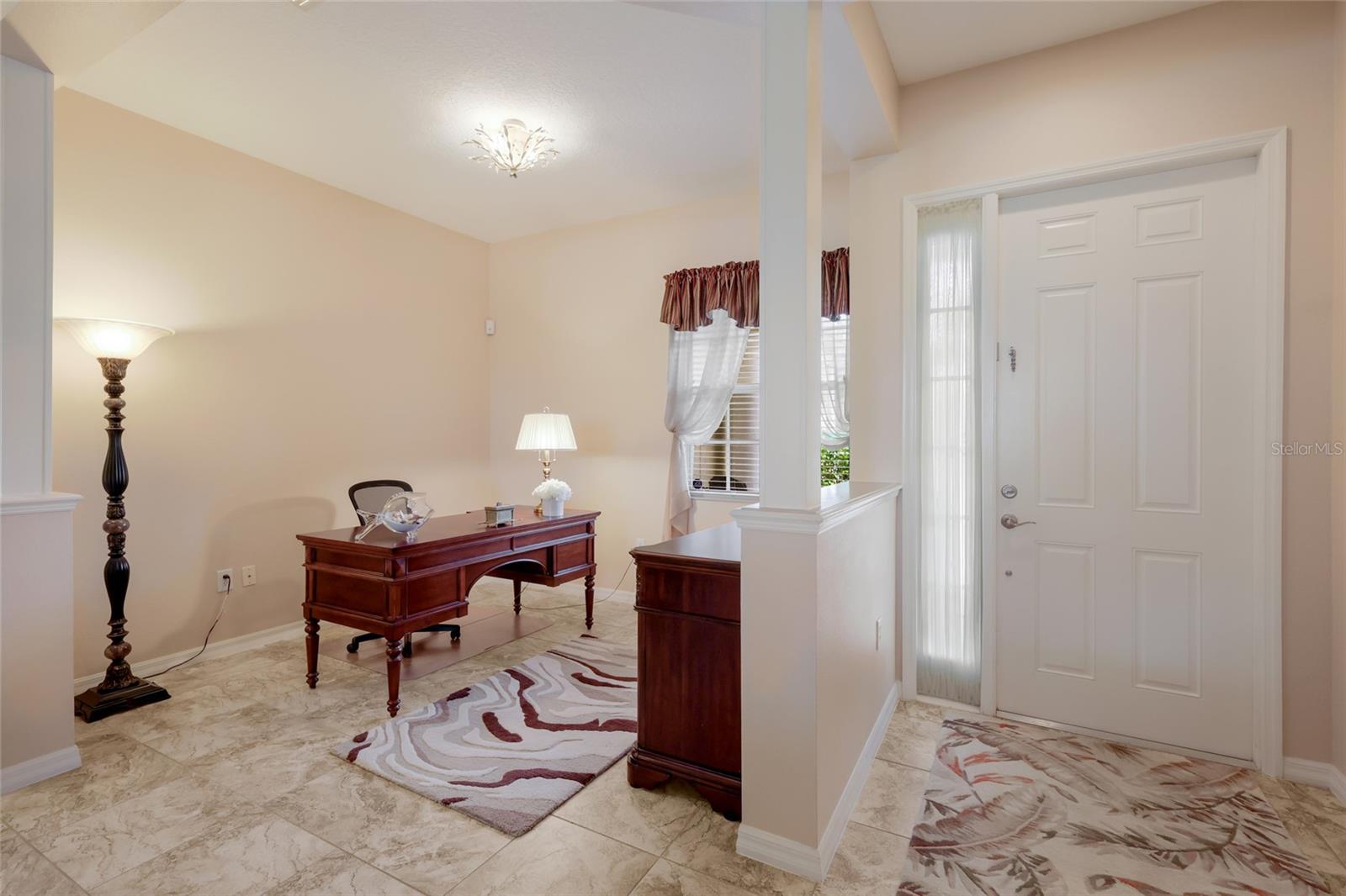 248 Dahlia Ct Property Photo 6