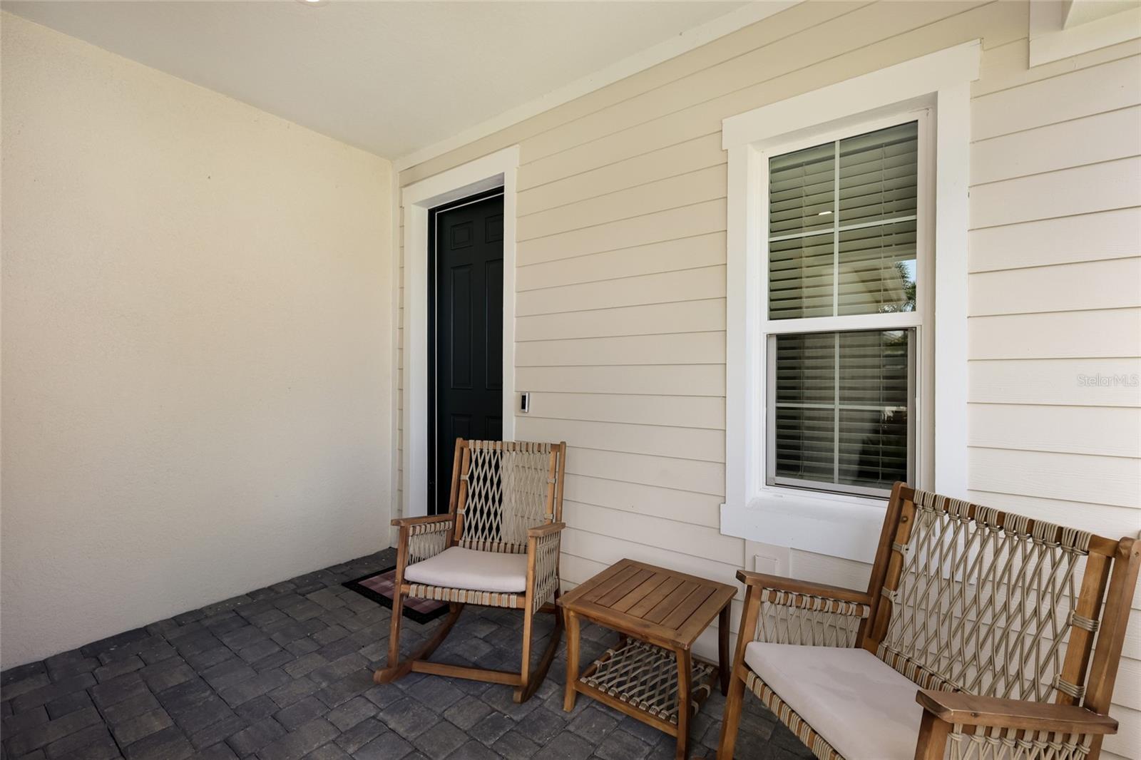 8011 Anthirium Loop Property Photo 3