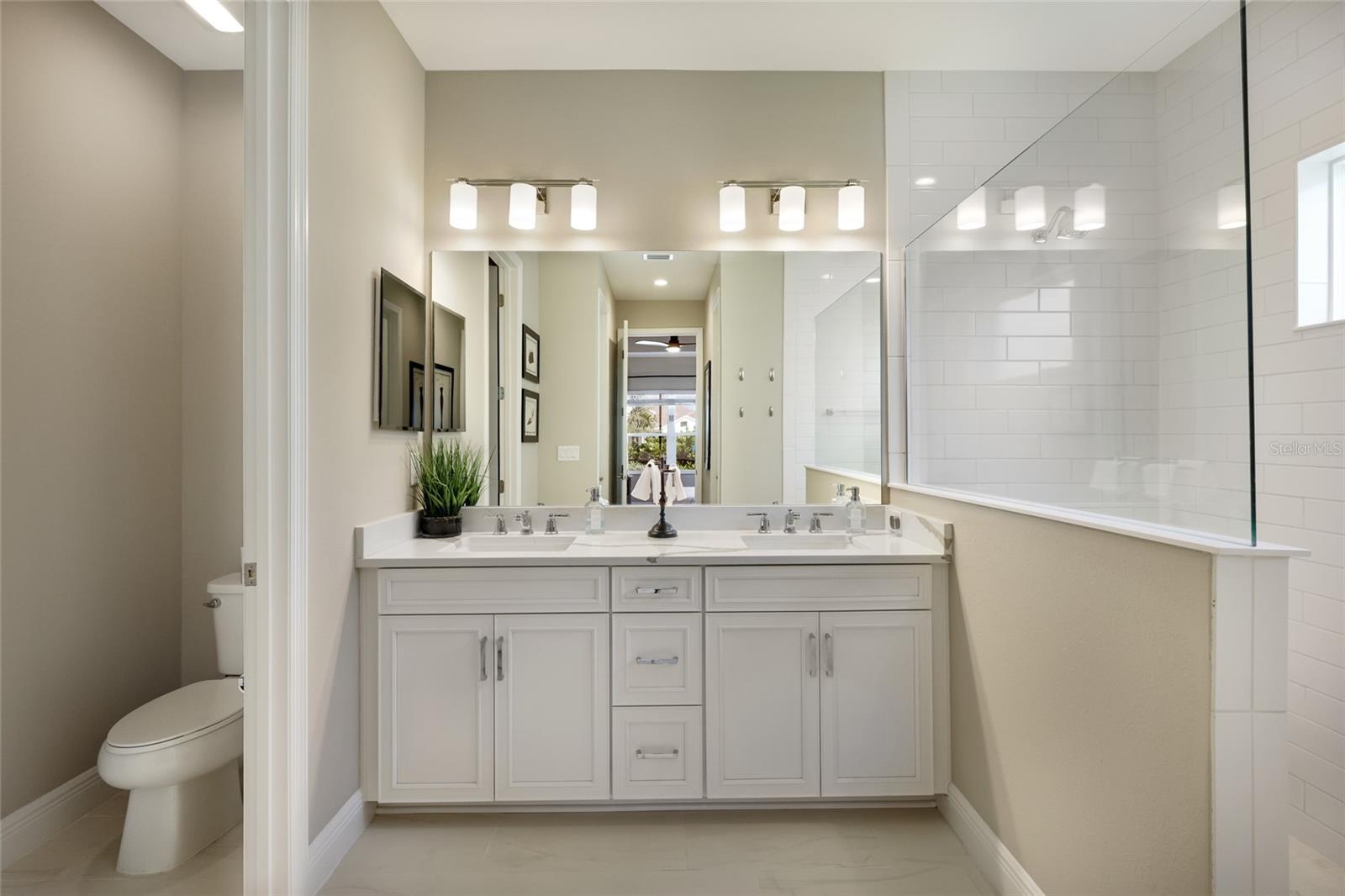 8011 Anthirium Loop Property Photo 16