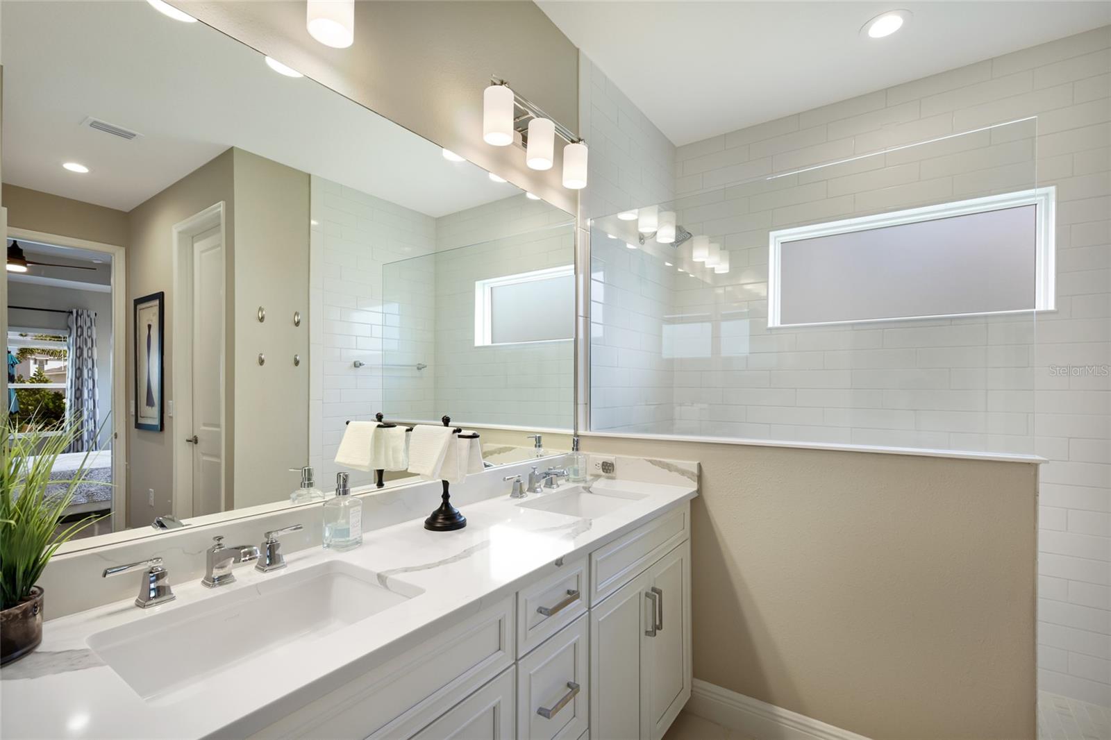 8011 Anthirium Loop Property Photo 17