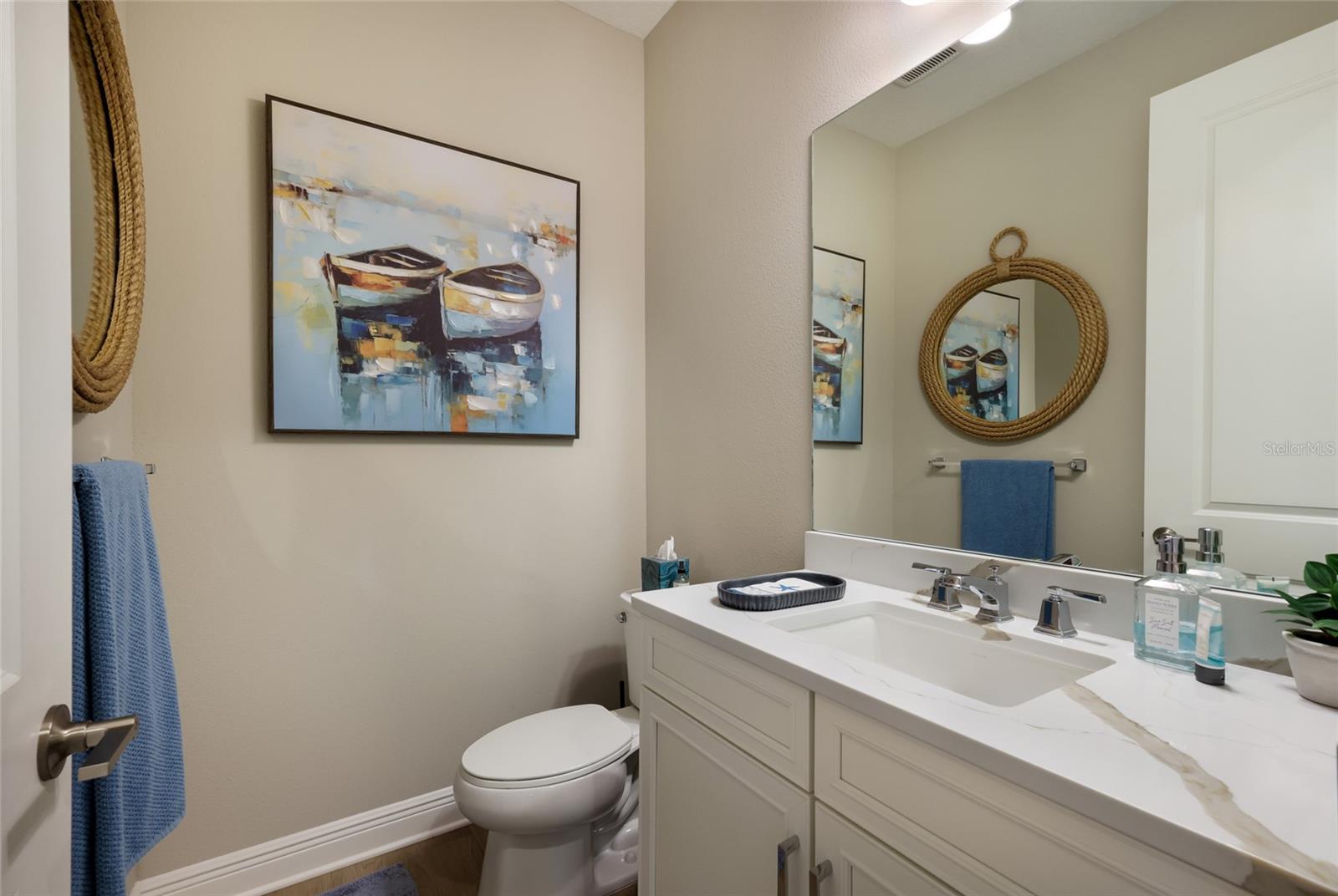 8011 Anthirium Loop Property Photo 24