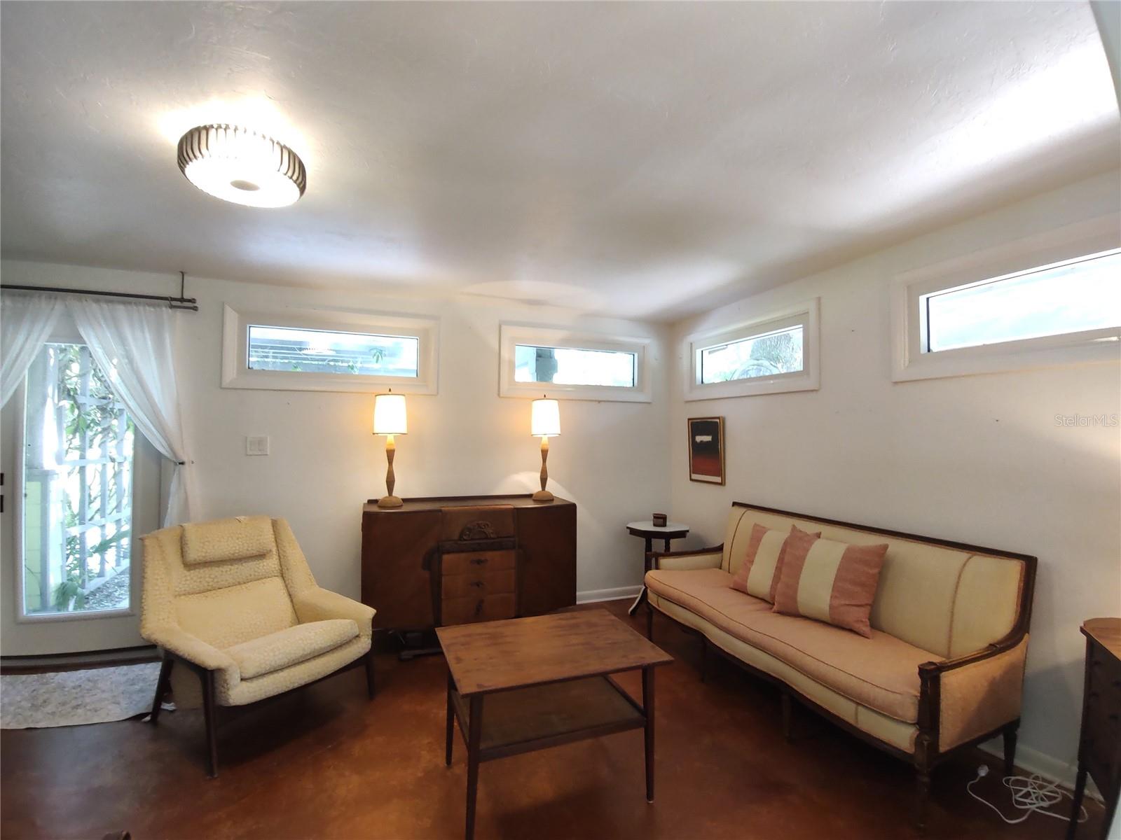 3400 Clark Dr Property Photo 12