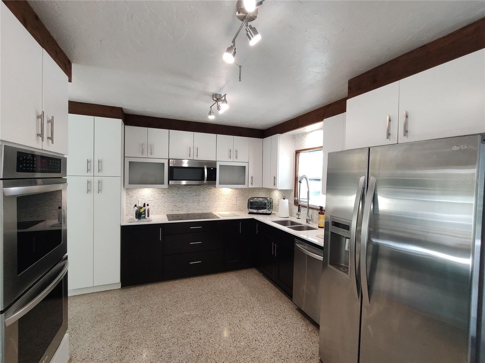 3400 Clark Dr Property Photo 20