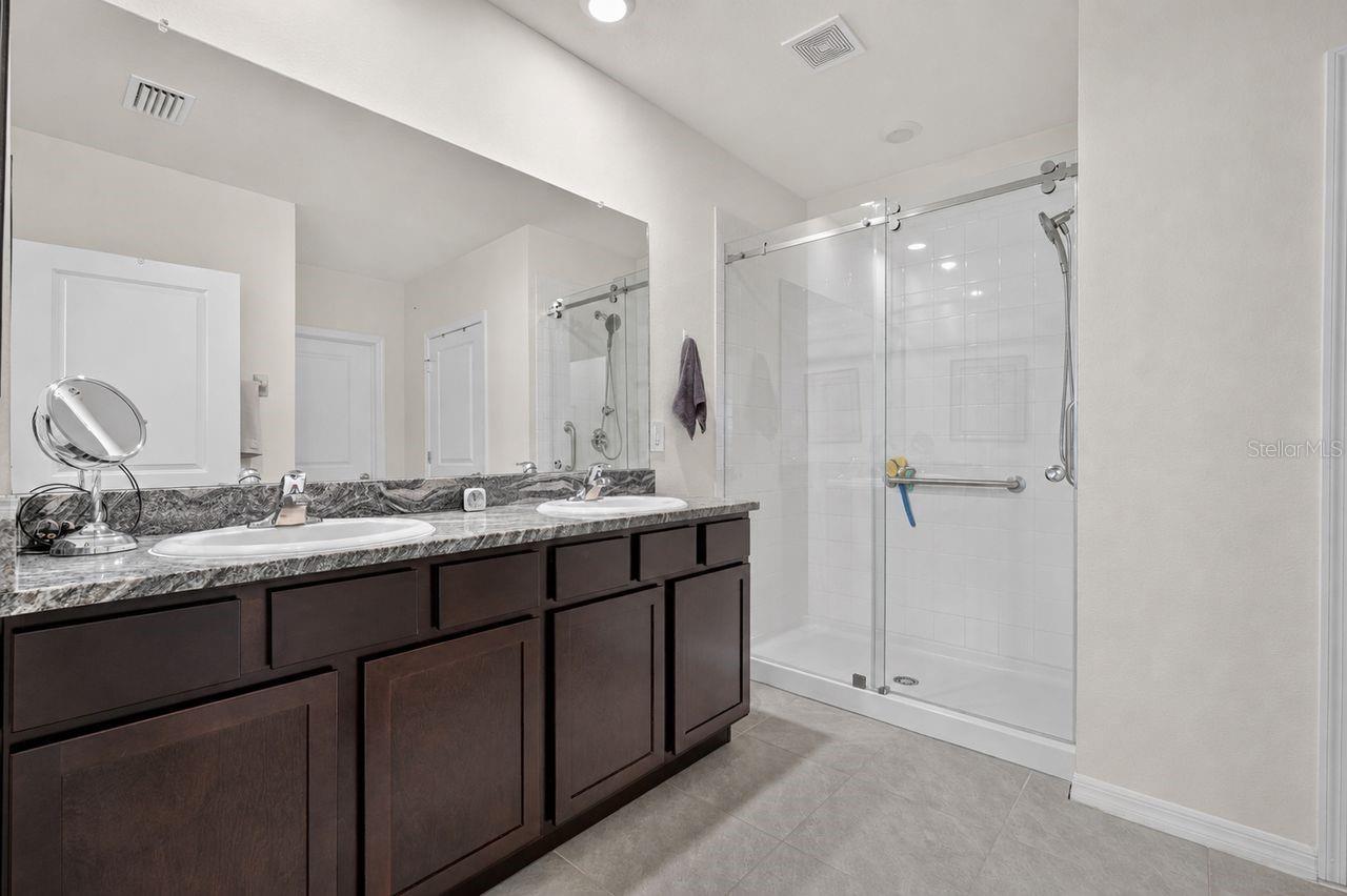 17709 Canopy Pl Property Photo 15