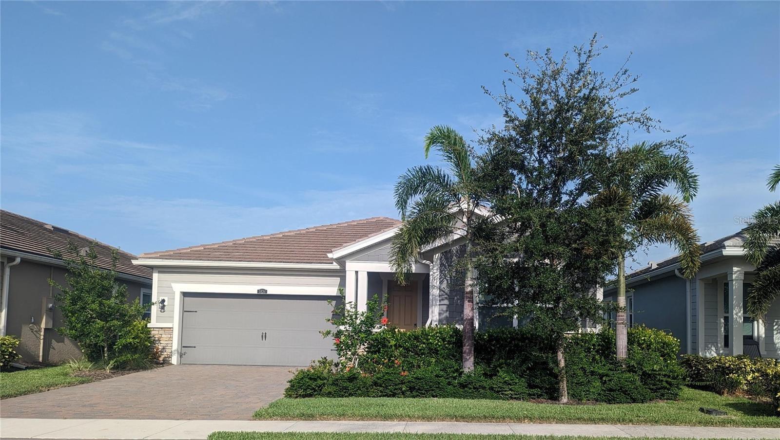 5834 LONG SHORE LOOP Property Photo 1