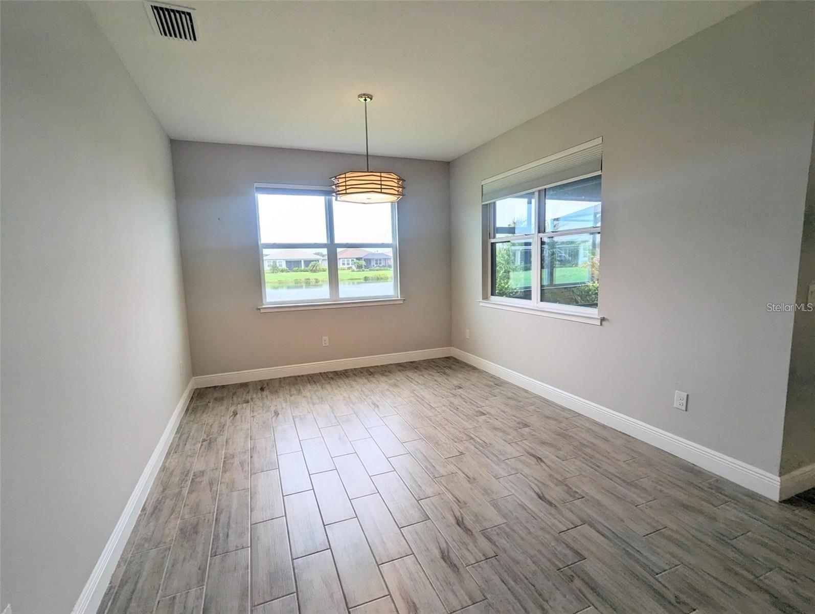 5834 Long Shore Loop Property Photo 4