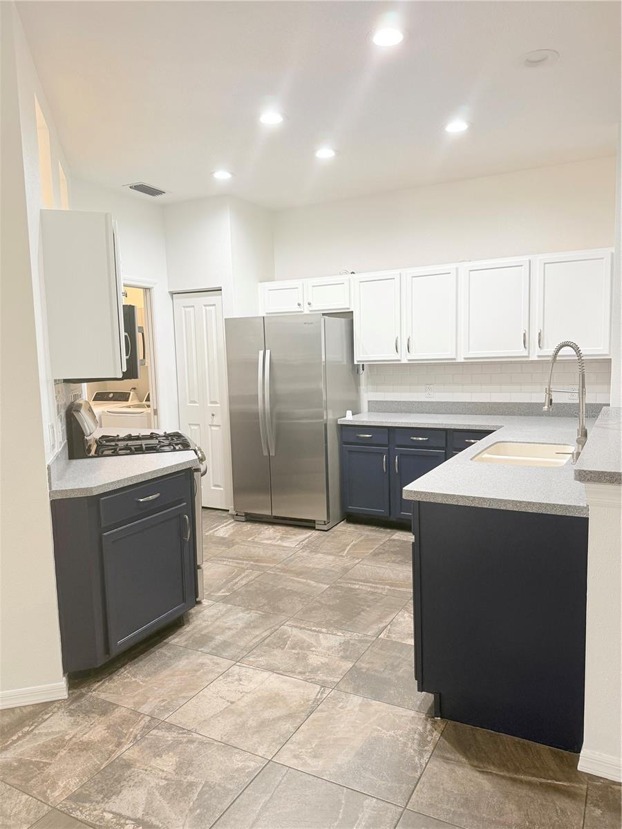 6607 Meandering Way Property Photo 14