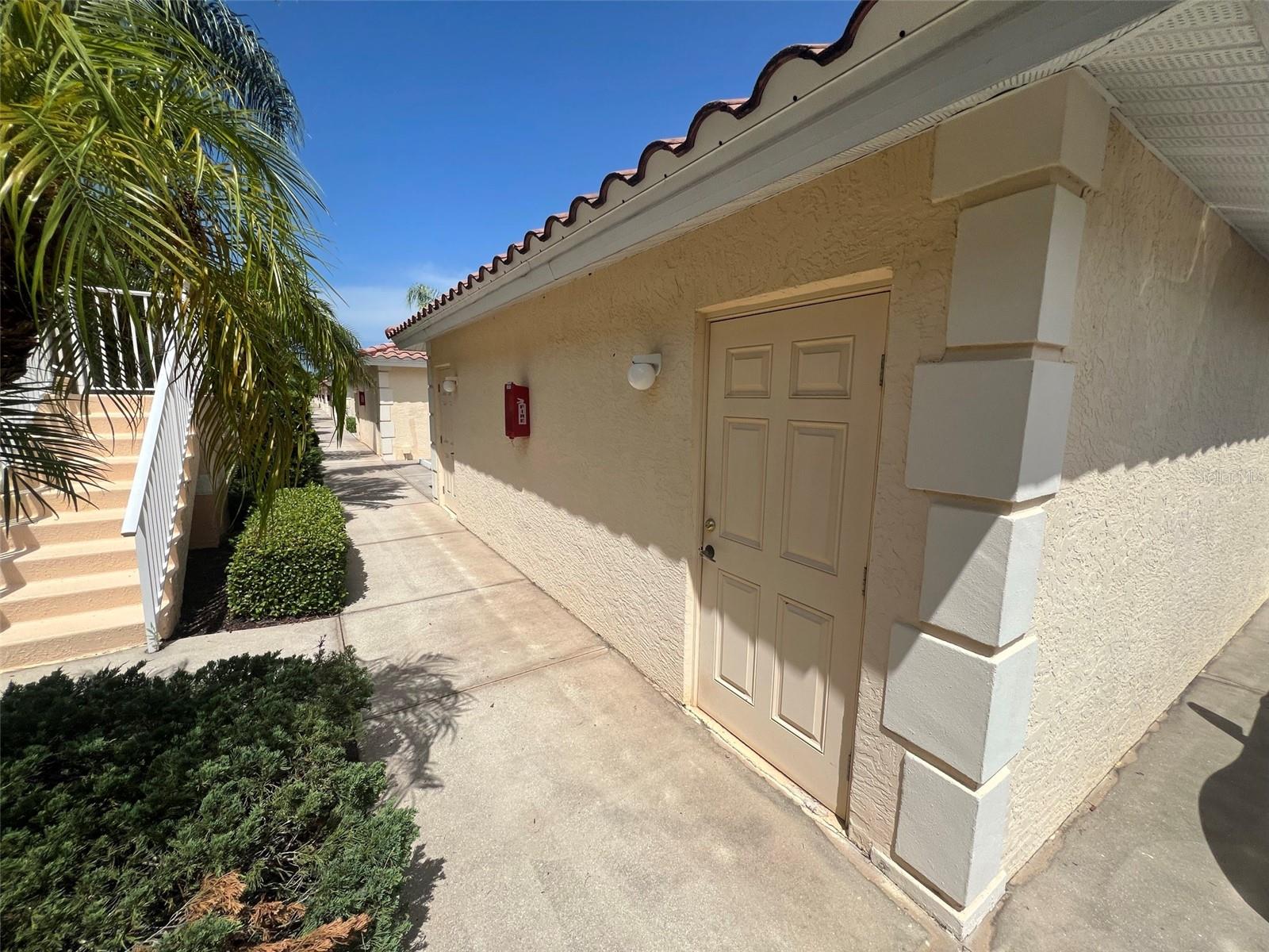 4270 VICENZA DR #B40 Property Photo 1
