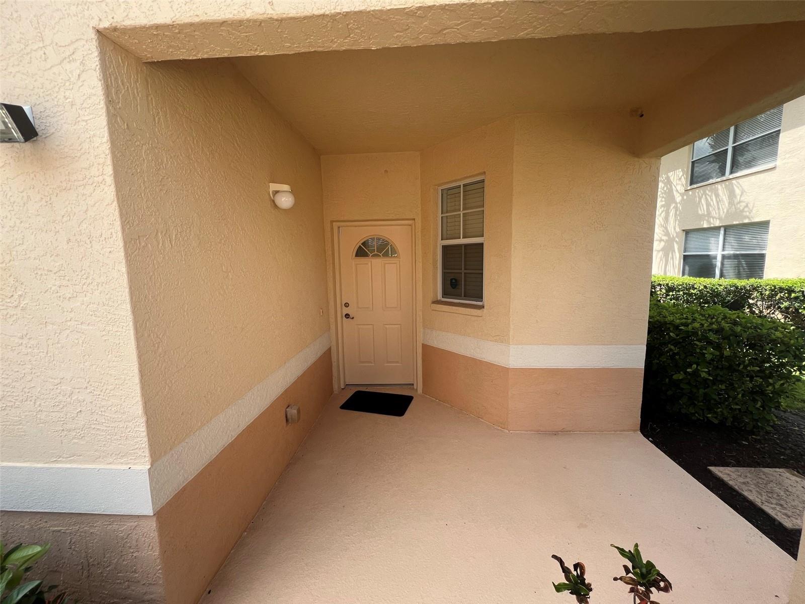 4270 Vicenza Dr #b40 Property Photo 2