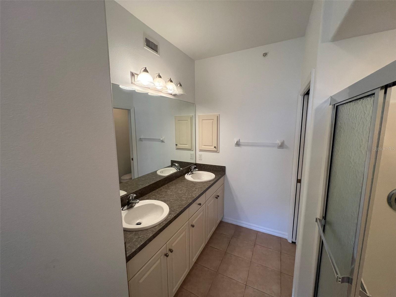 4270 Vicenza Dr #b40 Property Photo 17