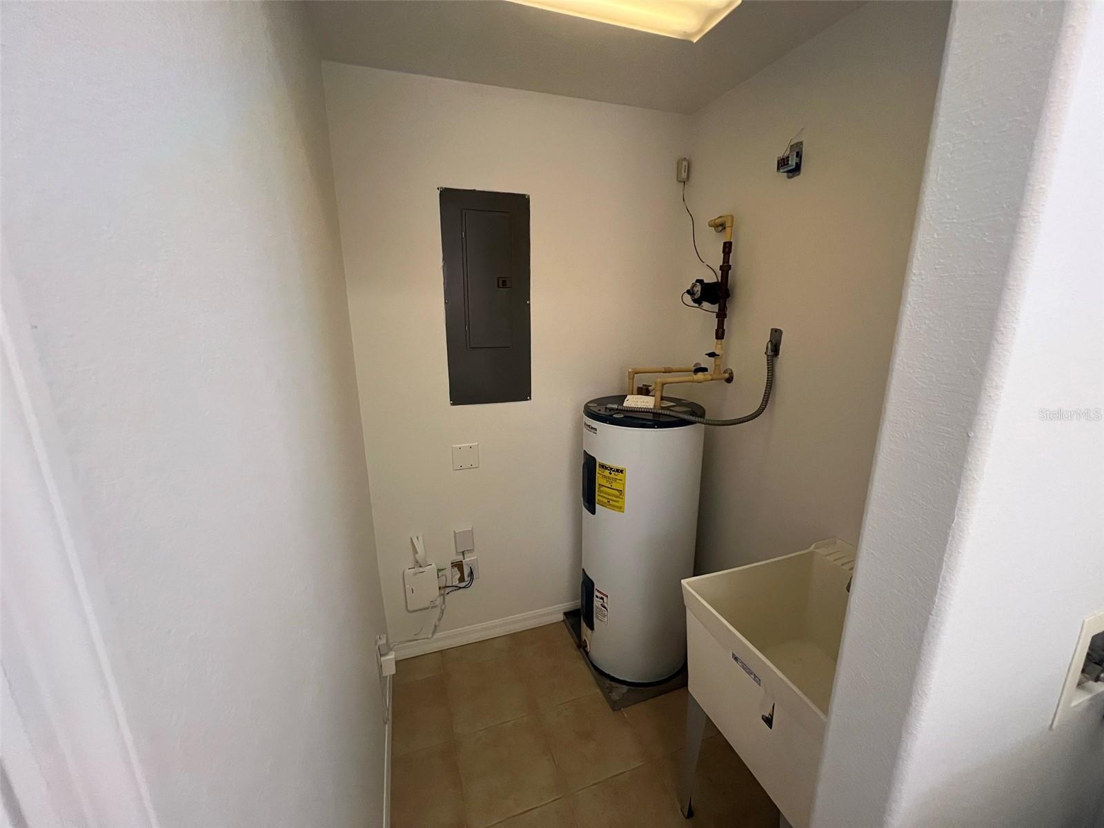 4270 Vicenza Dr #b40 Property Photo 30