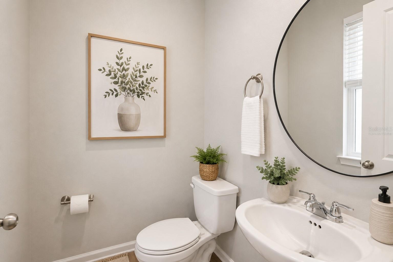 5658 Silverbridge Trl Property Photo 12