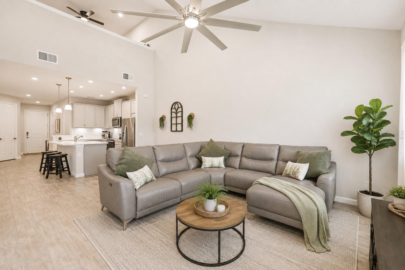 5658 Silverbridge Trl Property Photo 15