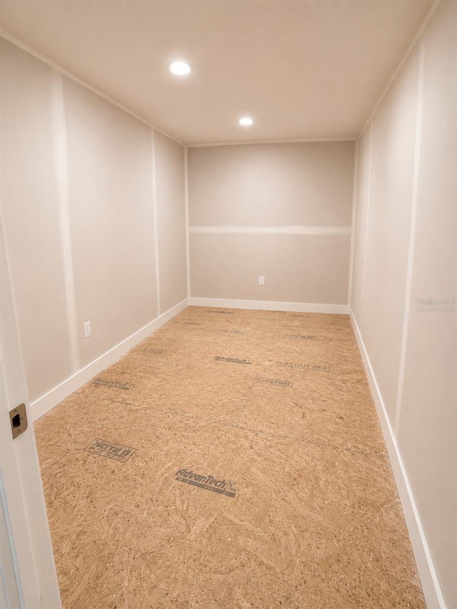 5658 Silverbridge Trl Property Photo 28