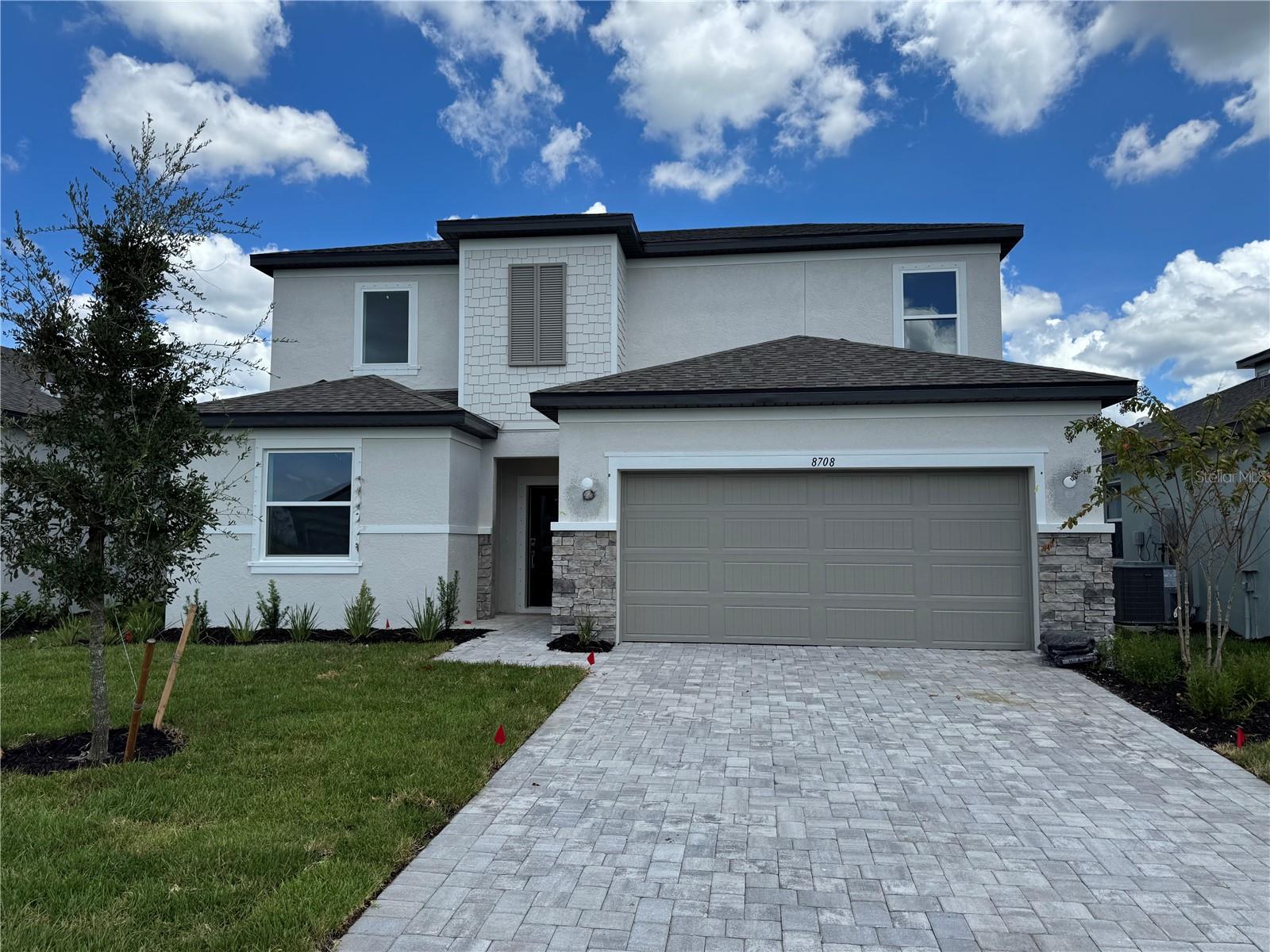 8708 Canard Cv Property Photo 1
