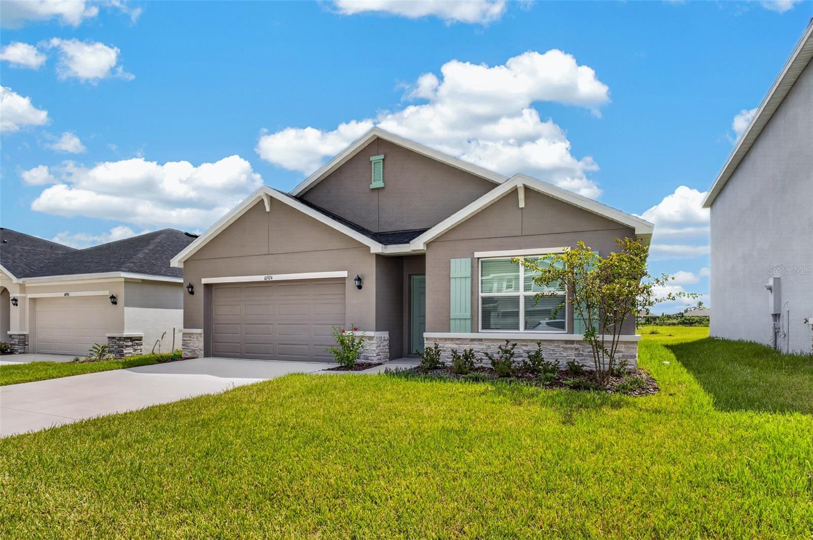 10924 Rabbit Grove Trl Property Photo 2