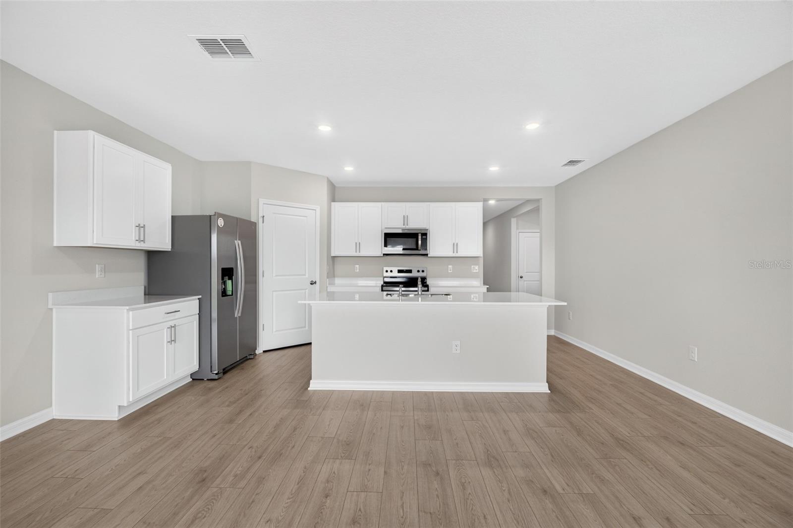 10924 Rabbit Grove Trl Property Photo 7