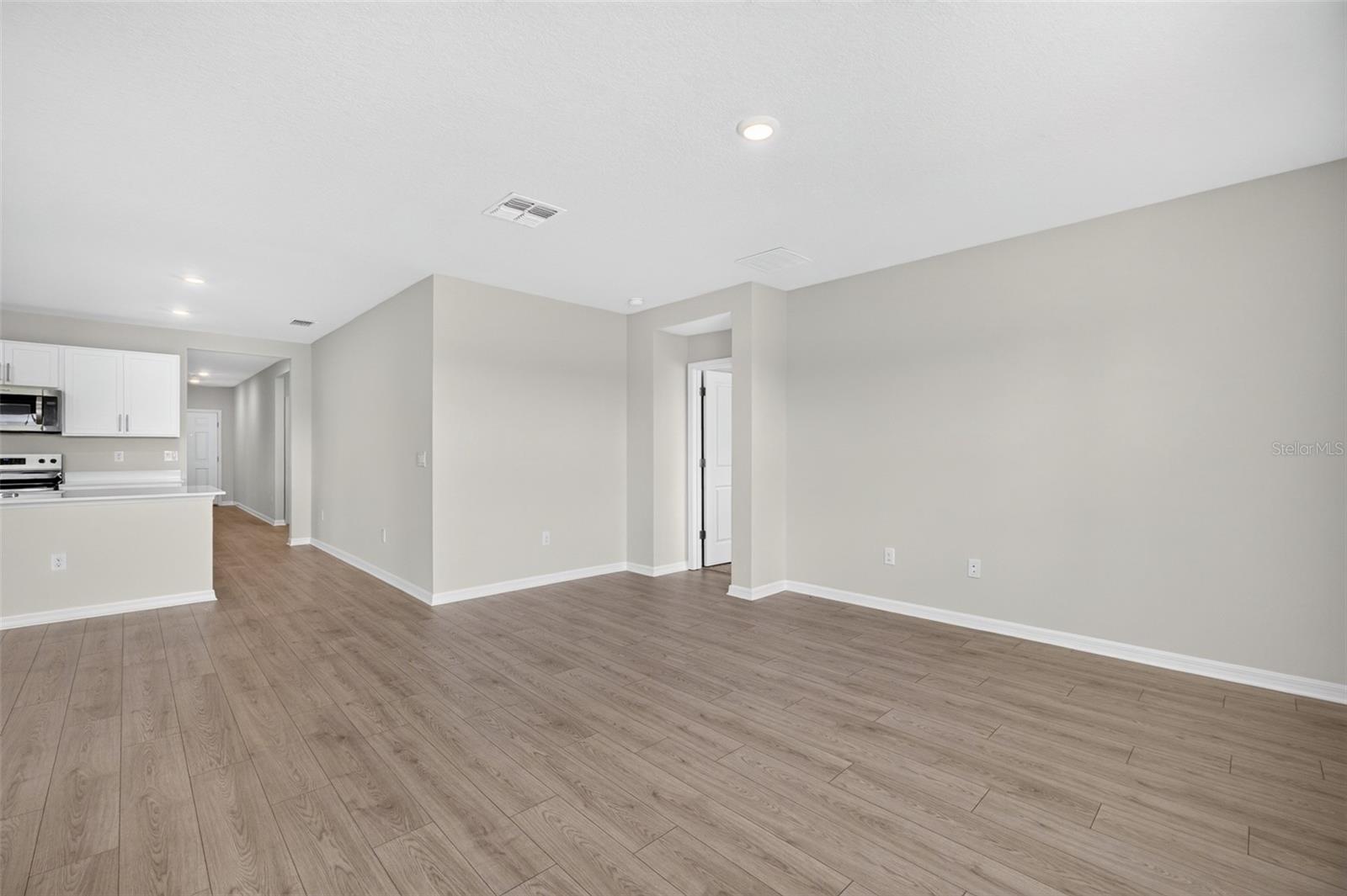 10924 Rabbit Grove Trl Property Photo 16